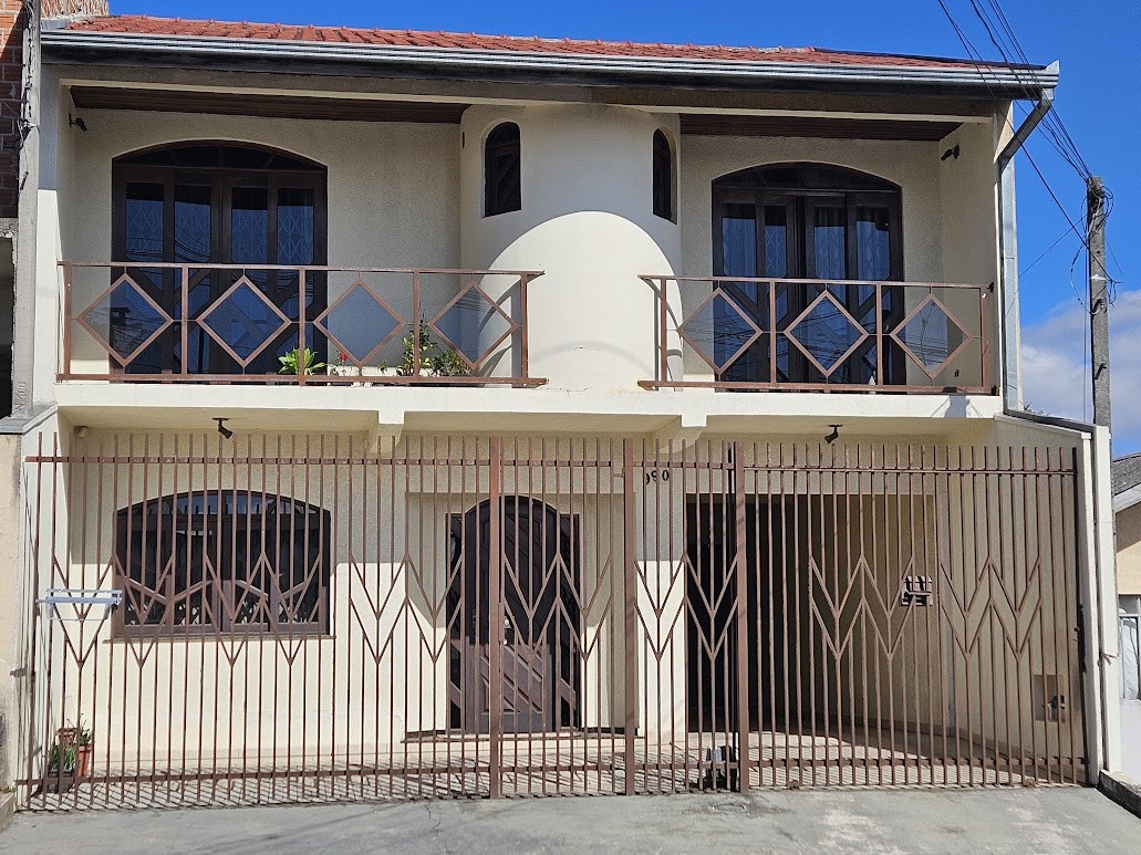 Sobrado, 4 quartos, 260 m² - Foto 1